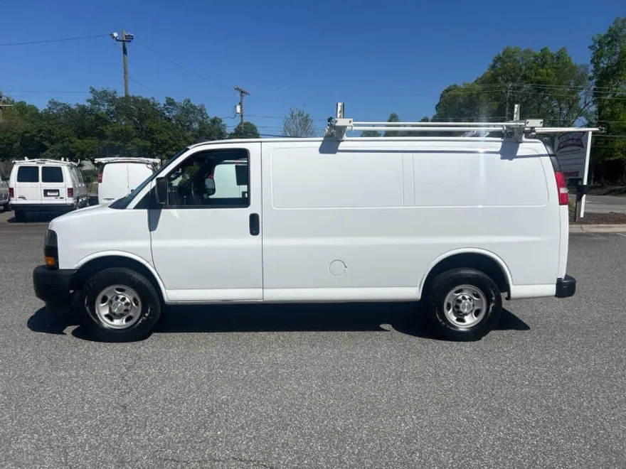 2020 Chevrolet Express 2500 Cargo Van photo 1
