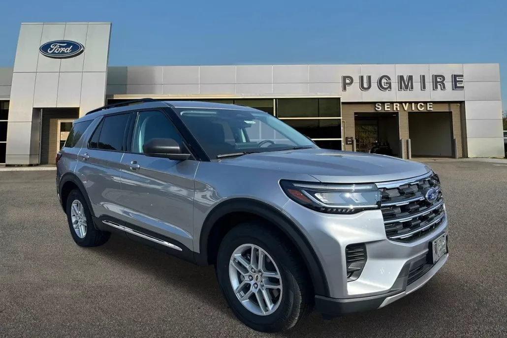 2025 Ford Explorer photo 1