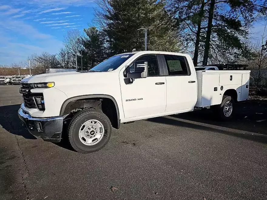 2024 Chevrolet Silverado 2500HD photo 1
