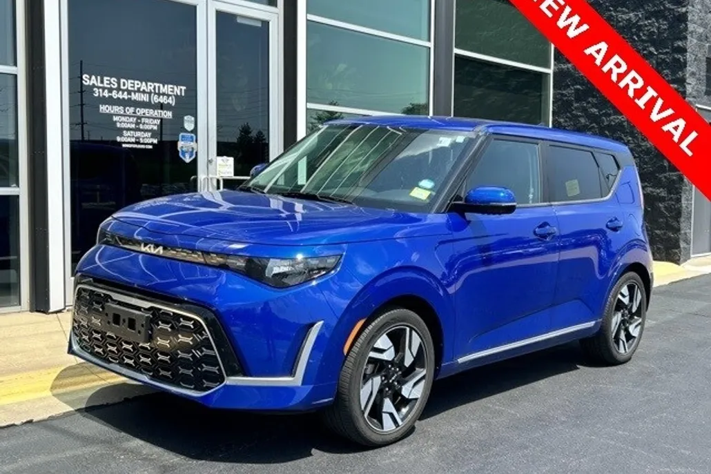 2023 Kia Soul GT-Line photo 1