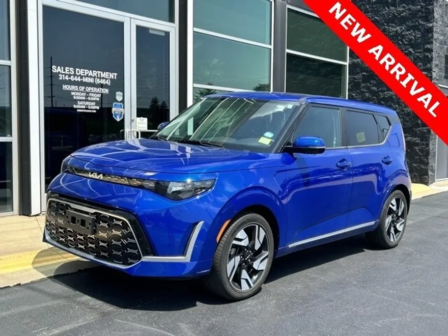 2023 Kia Soul GT-Line photo 1