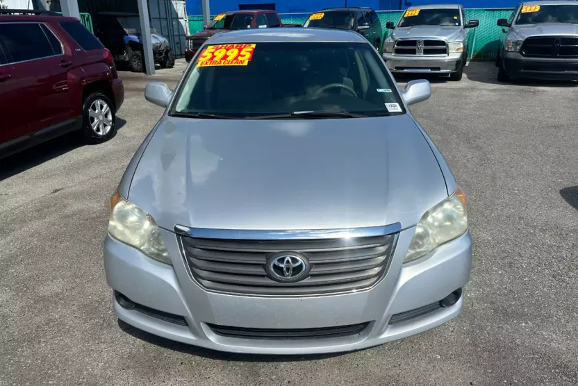 2008 Toyota Avalon Touring photo 1