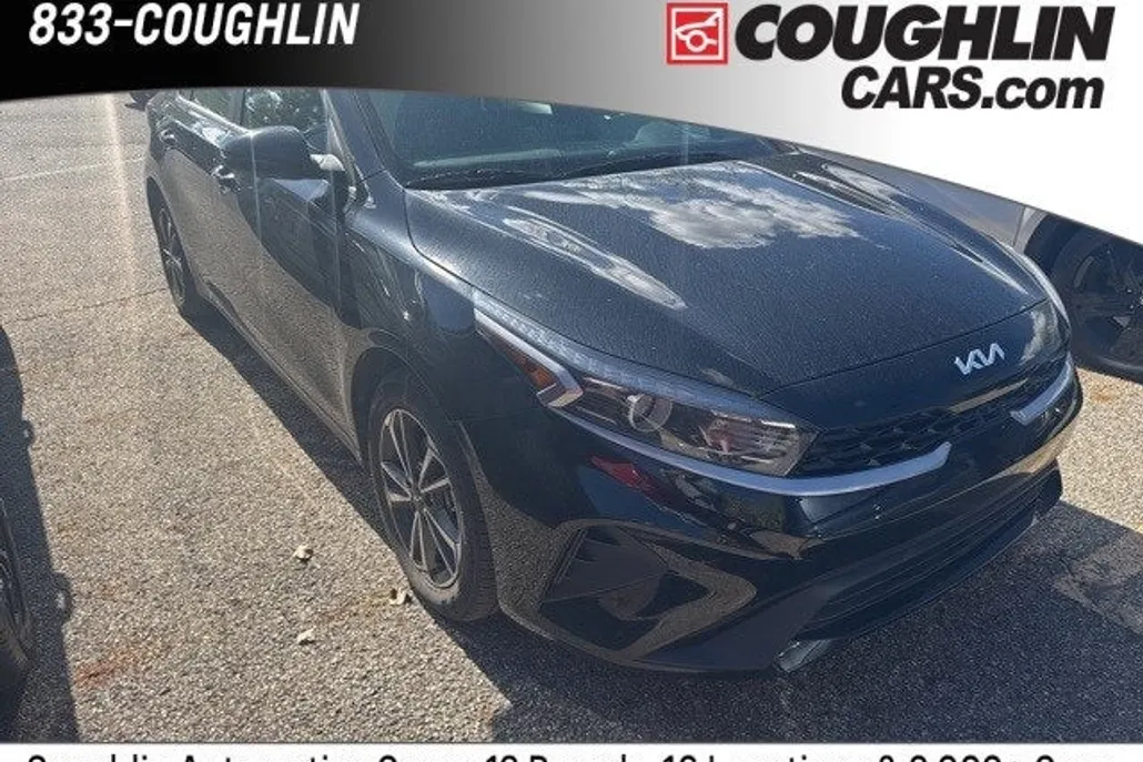 2024 Kia Forte LXS photo 1