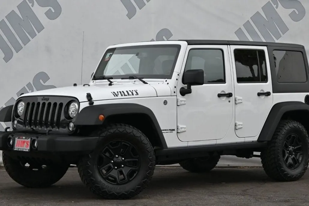 2018 Jeep Wrangler Unlimited Willys Wheeler W photo 1