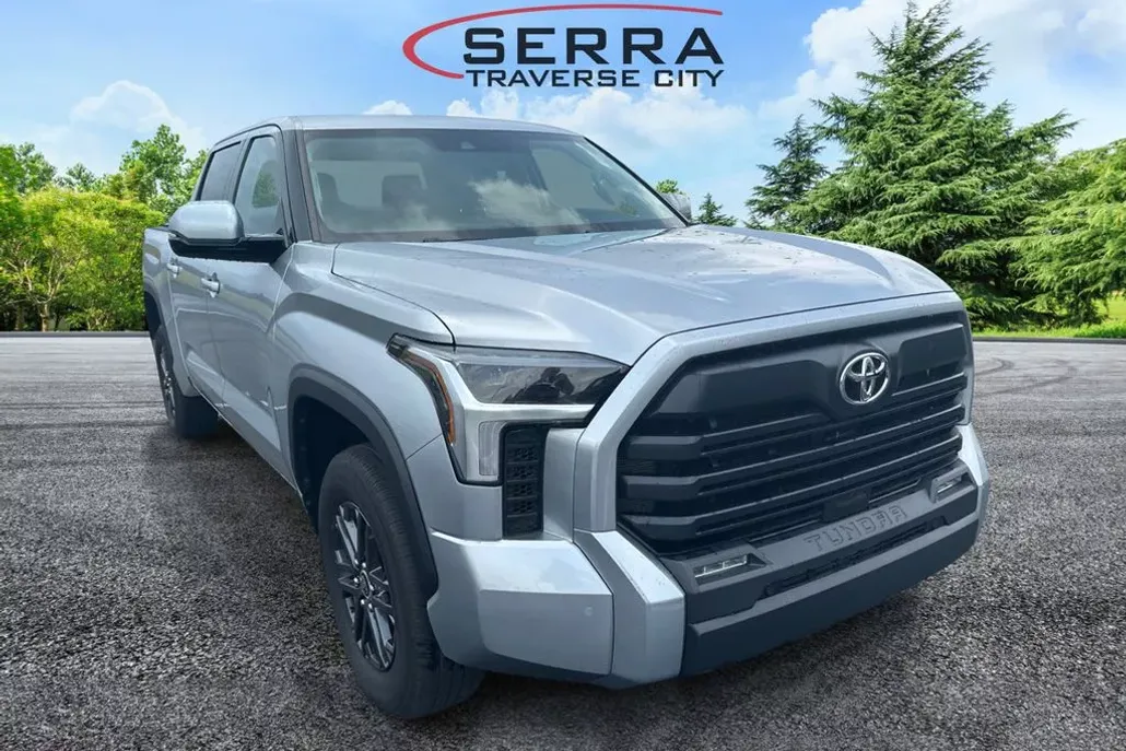 2023 Toyota Tundra SR5 photo 1