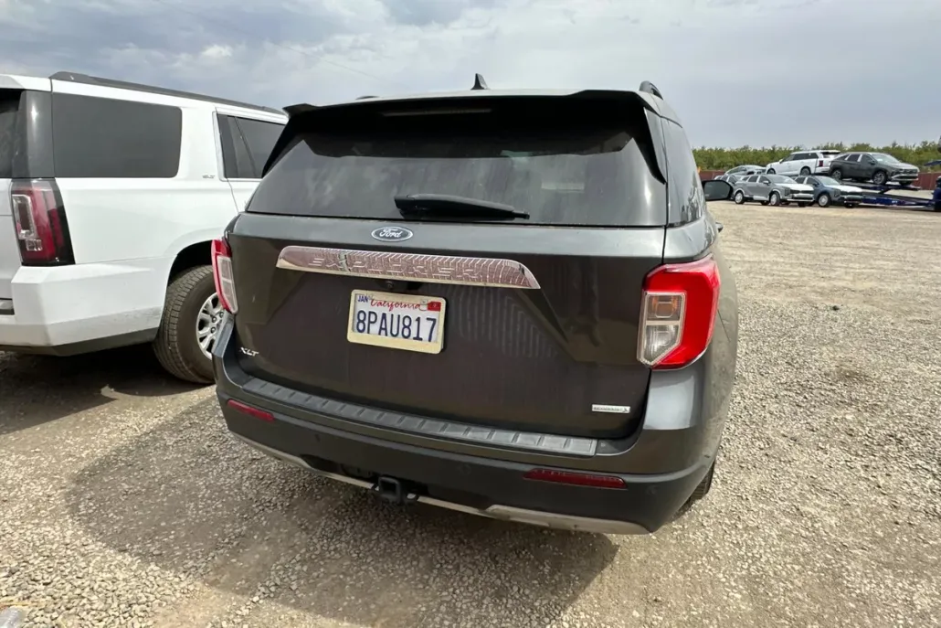 2020 Ford Explorer XLT photo 1