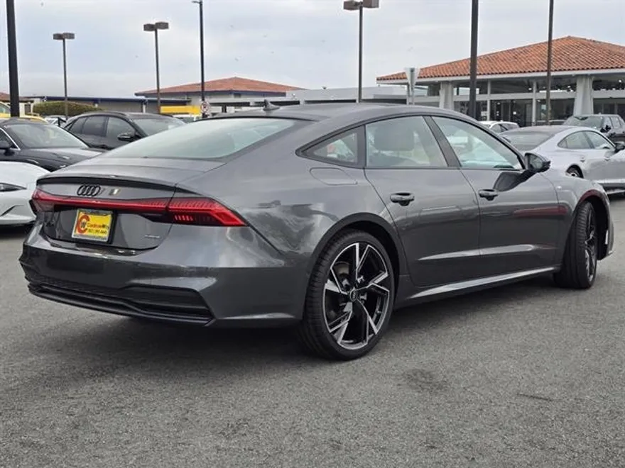 2025 Audi A7 55 Prestige photo 4