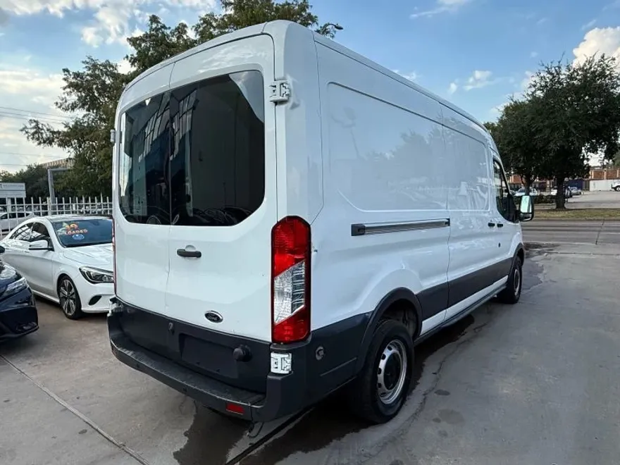 2017 Ford Transit Van photo 1