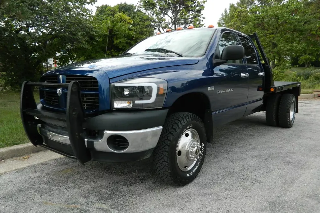 2006 Dodge Ram 3500 ST photo 1