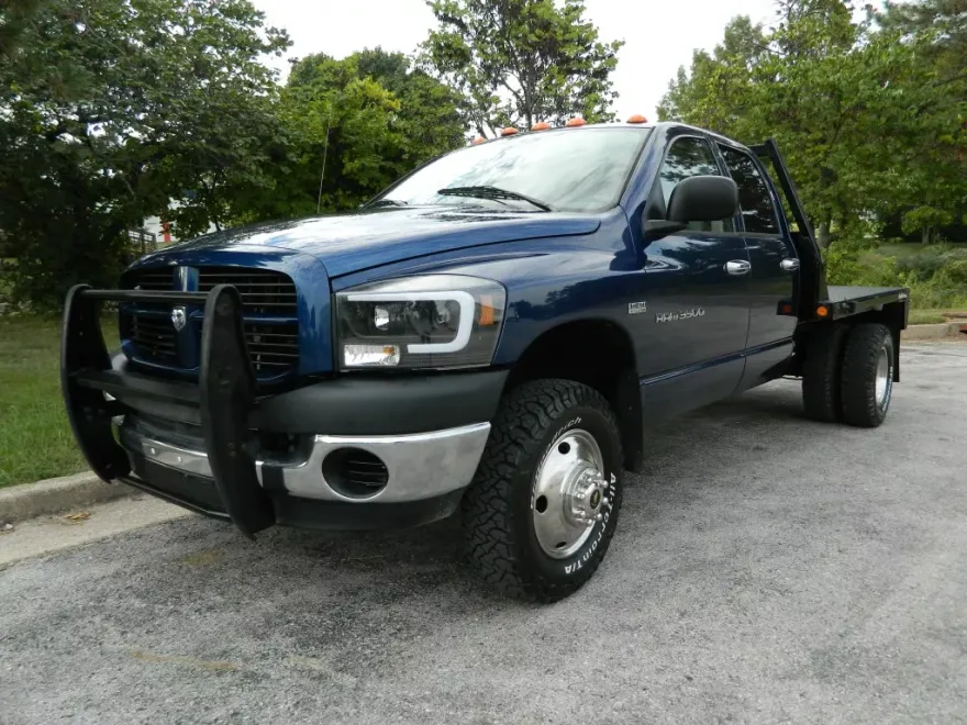 2006 Dodge Ram 3500 ST photo 1