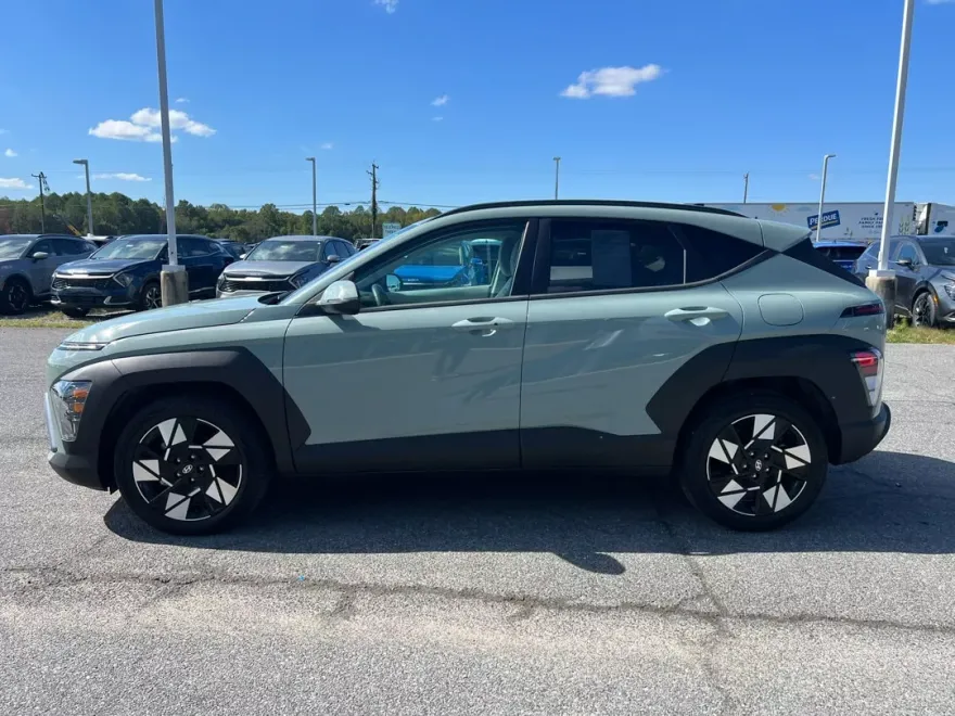 2025 Hyundai Kona SEL photo 1