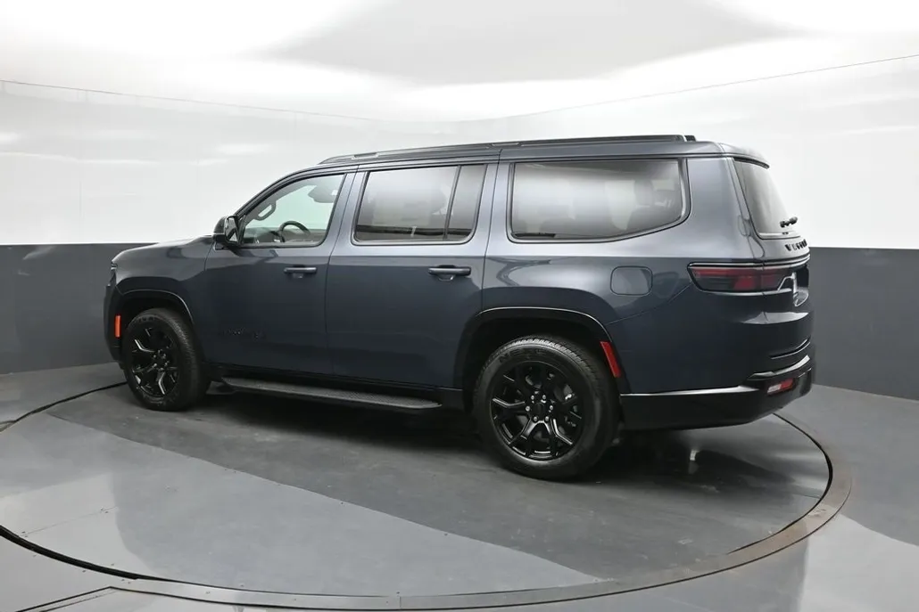 2025 Jeep Wagoneer Series II photo 1