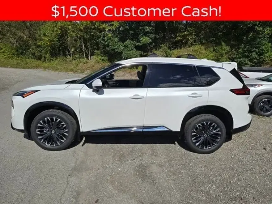 2026 Nissan Rogue Platinum photo 1