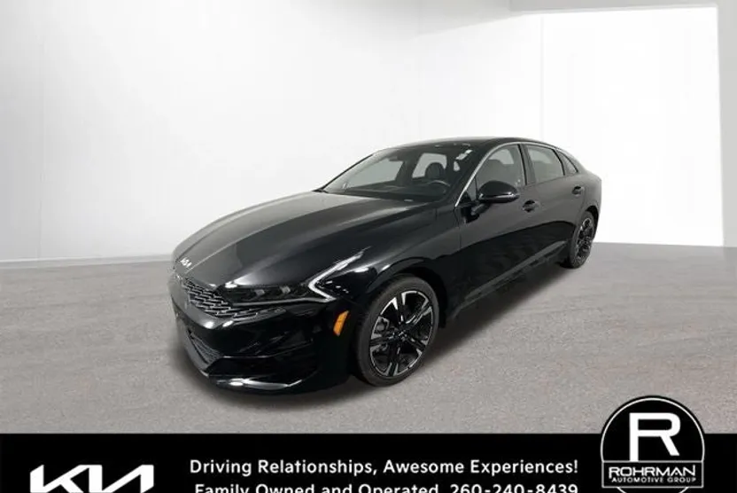 2023 Kia K5 GT-Line photo 1