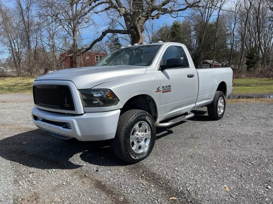 2013 Ram 2500 Tradesman photo 1