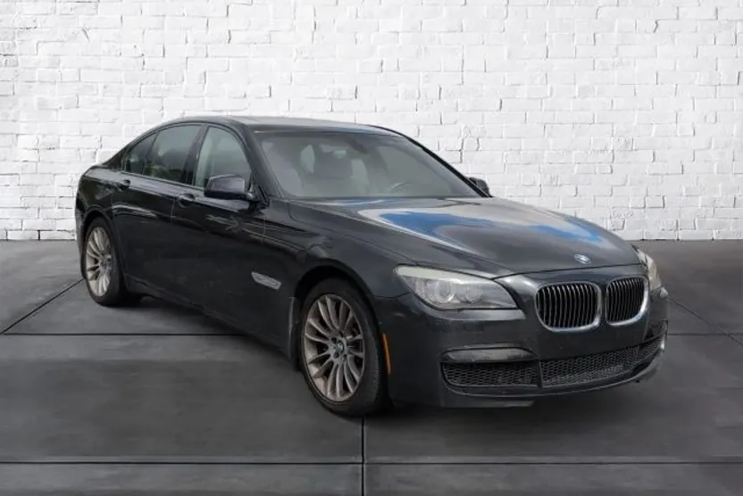2011 Bmw 750xi 7-Series photo 1