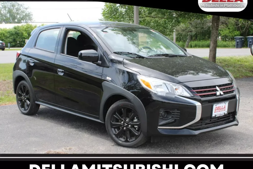 2024 Mitsubishi Mirage Black Edition photo 1