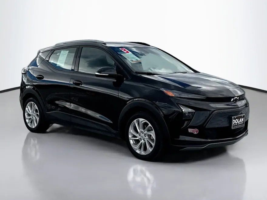 2023 Chevrolet Bolt EUV photo 1