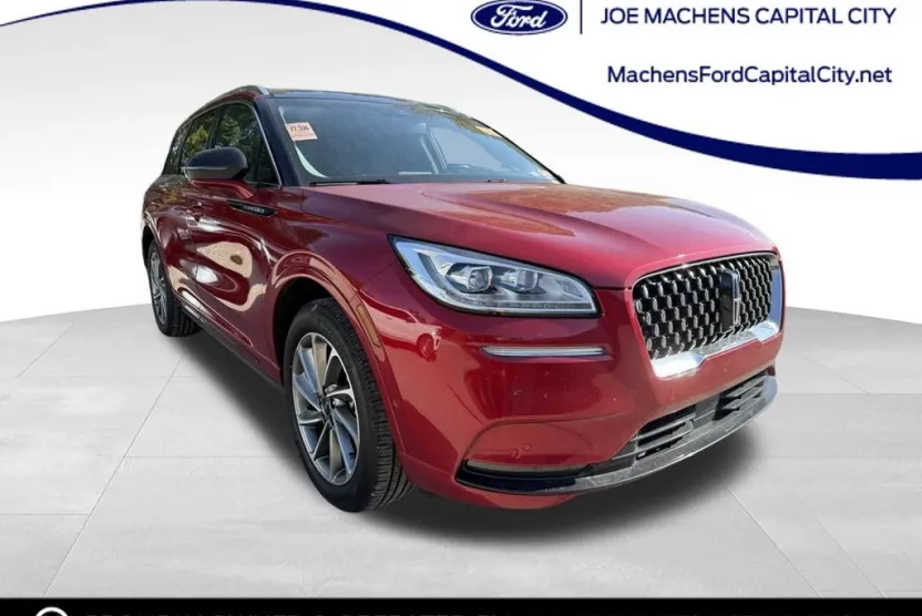 2022 Lincoln Corsair Grand Touring photo 1