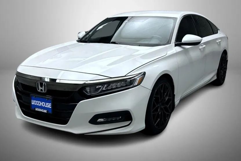 2018 Honda Accord Sport photo 1
