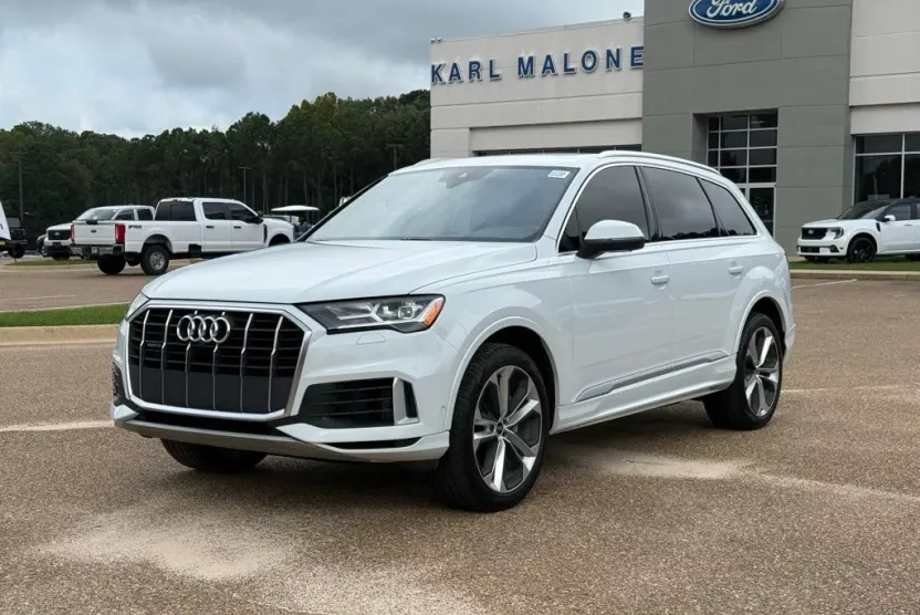 2021 Audi Q7 55 Premium Plus photo 1