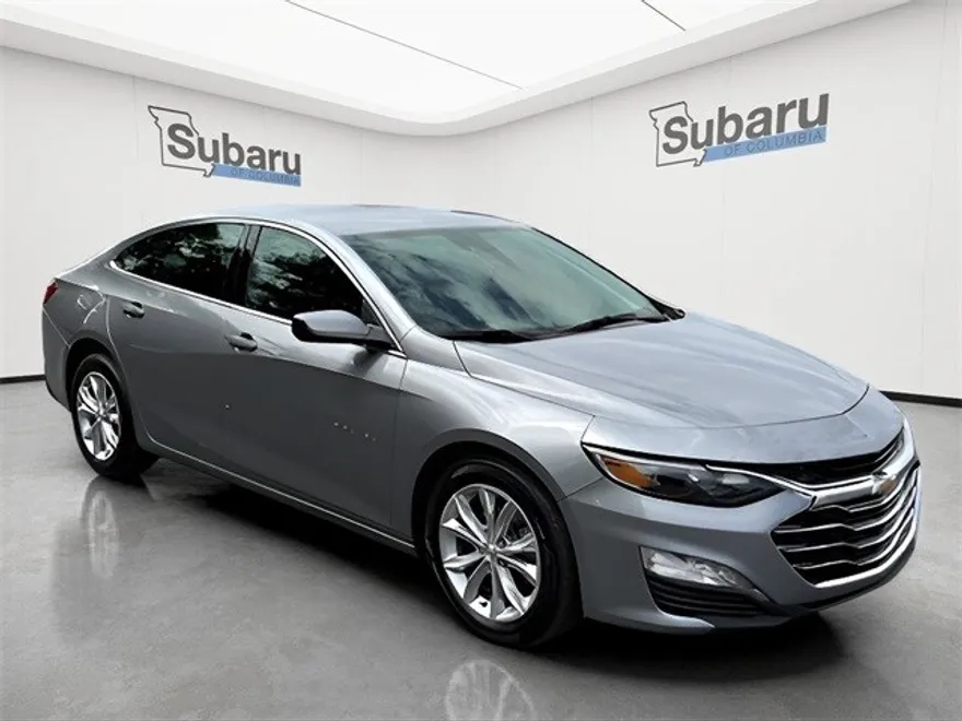 2025 Chevrolet Malibu 1LT photo 1