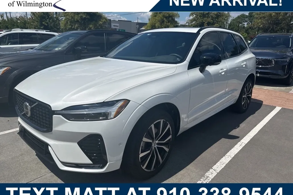 2024 Volvo XC60 B5 Plus photo 1