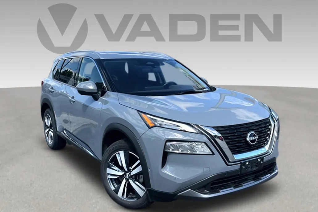 2023 Nissan Rogue SL photo 1