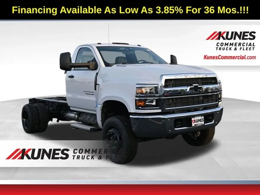 2024 Chevrolet Silverado 4500HD Work Truck photo 1