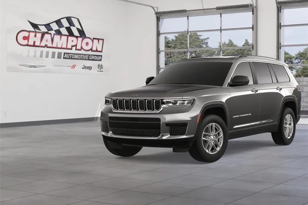 2025 Jeep Grand Cherokee Laredo Altitude photo 1