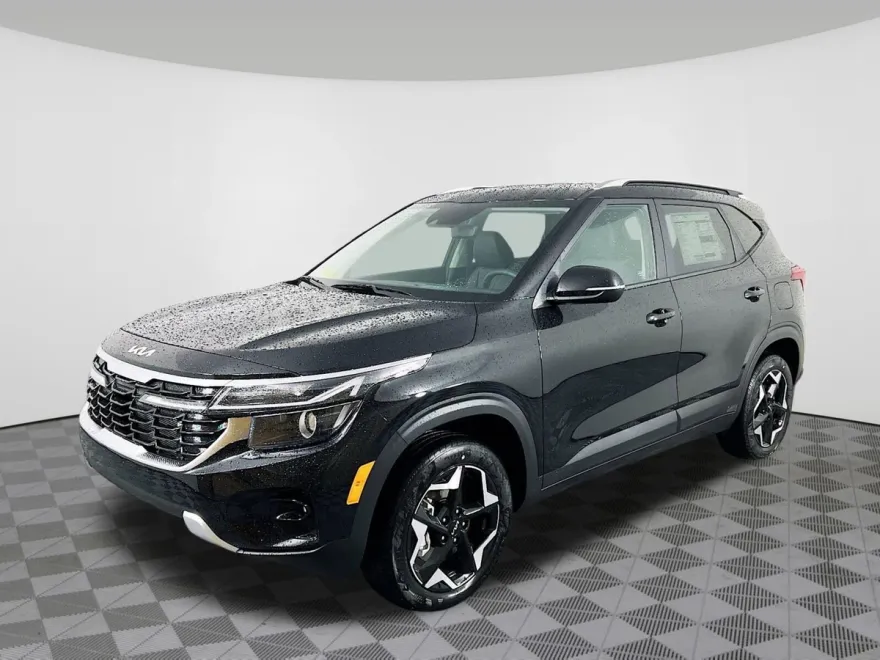 2025 Kia Seltos S photo 1