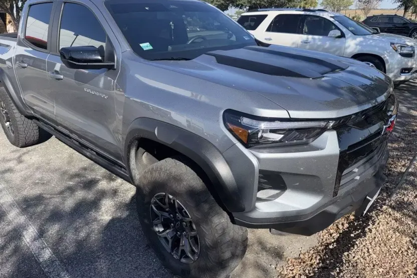 2024 Chevrolet Colorado ZR2 photo 1