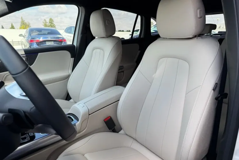 2025 Mercedes Benz GLA 250 photo 1