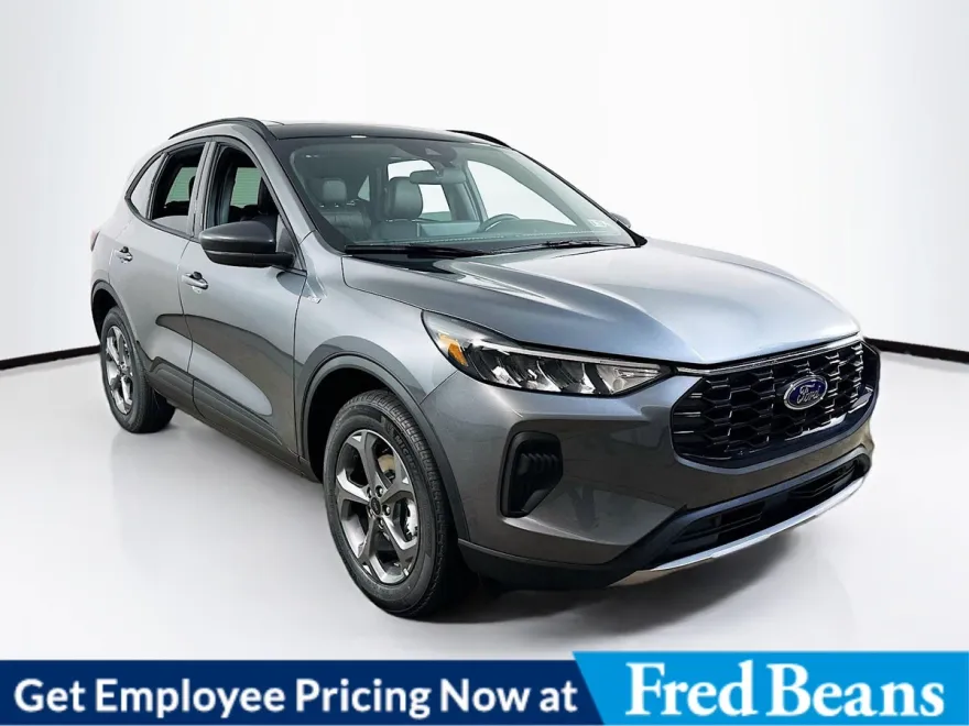 2025 Ford Escape ST-Line photo 1