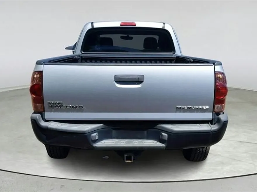 2005 Toyota Tacoma PreRunner photo 1