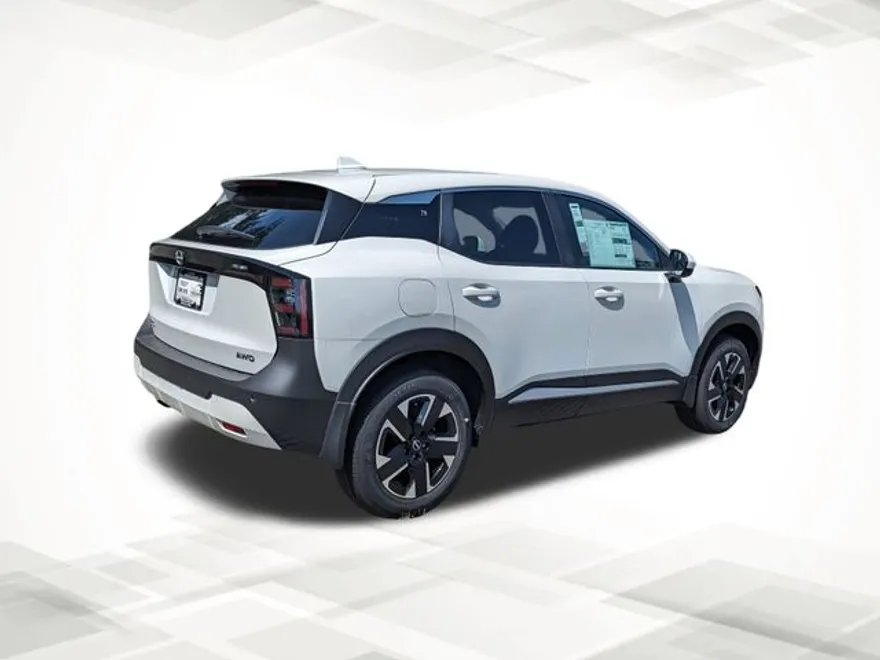 2025 Nissan Kicks SV photo 1