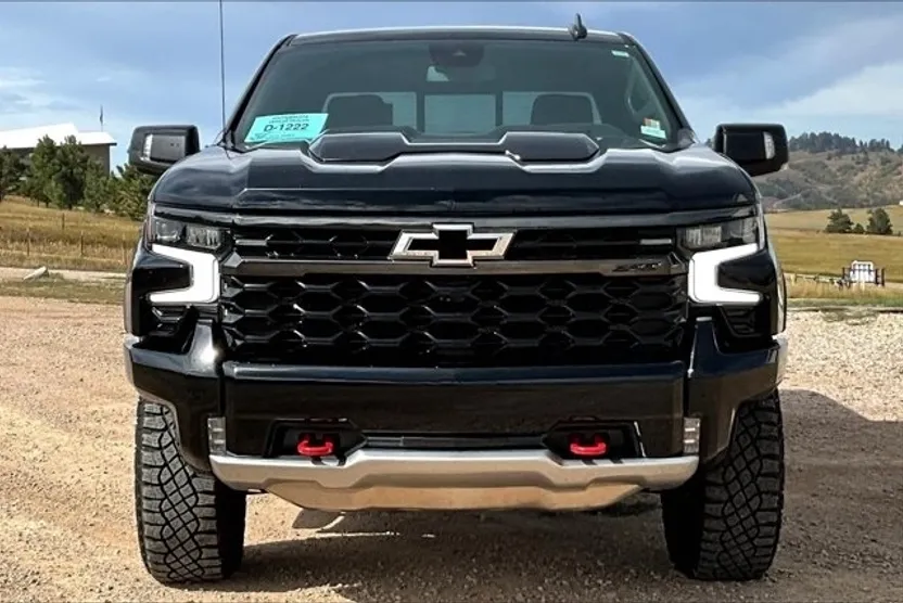 2024 Chevrolet Silverado 1500 ZR2 photo 1