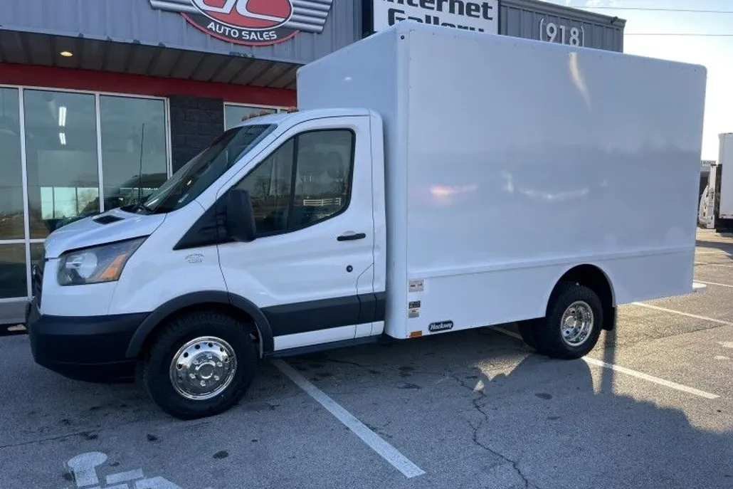 2016 Ford Transit photo 1