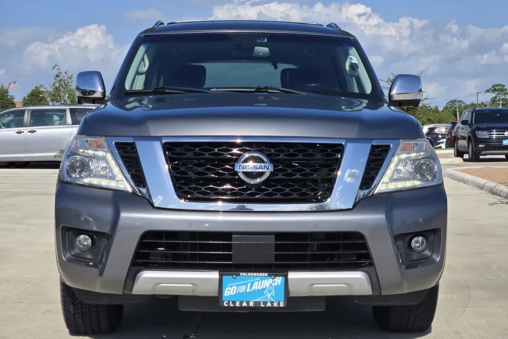 2017 Nissan Armada Platinum photo 1