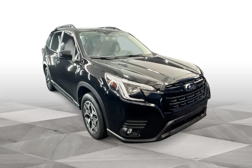 2024 Subaru Forester Premium photo 1