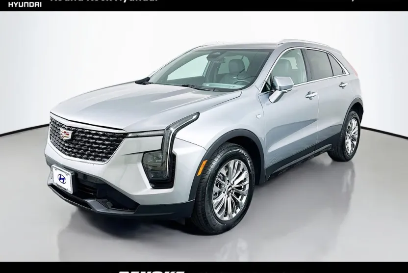 2024 Cadillac XT4 Premium Luxury photo 1