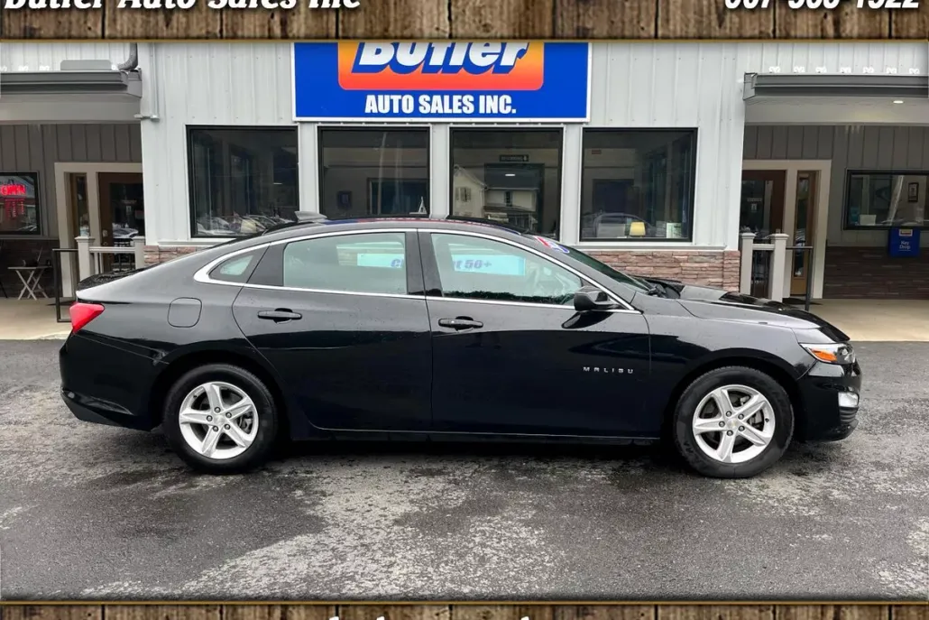 2023 Chevrolet Malibu 1LT photo 1