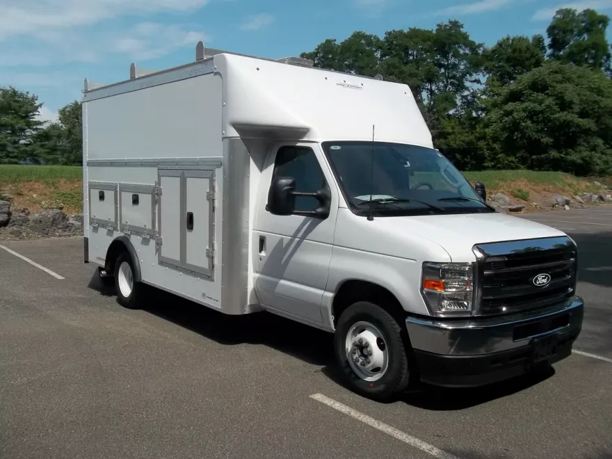 2026 Ford E-350 Base photo 1