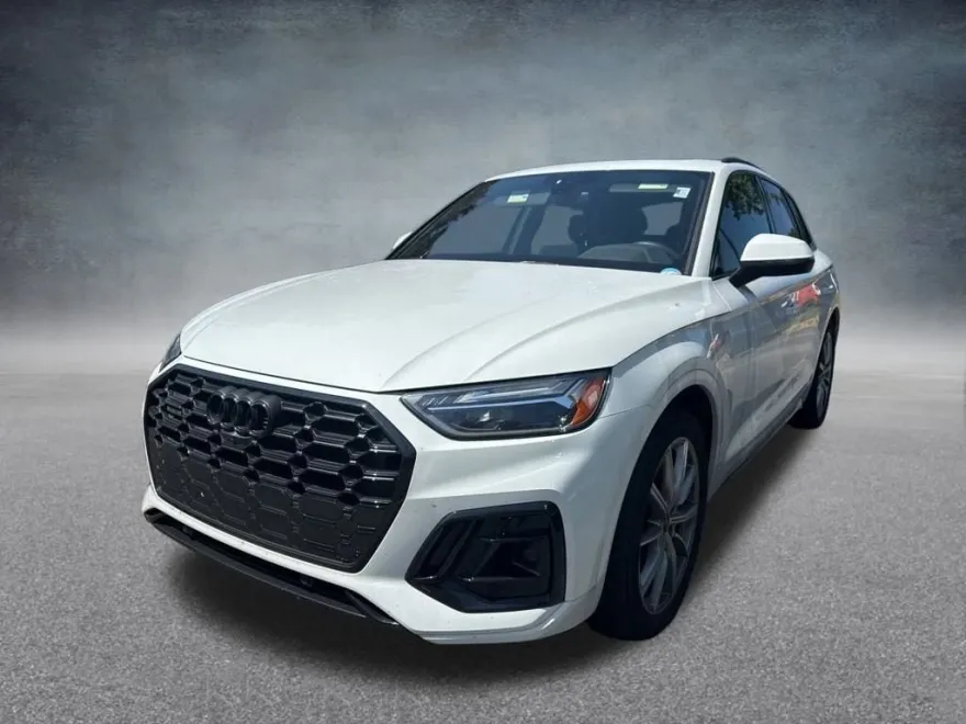2024 Audi Q5 55 Premium Plus photo 1