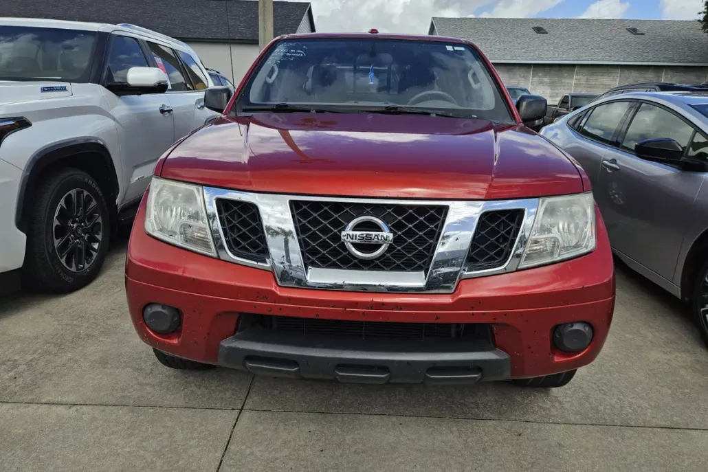 2017 Nissan Frontier SV photo 1