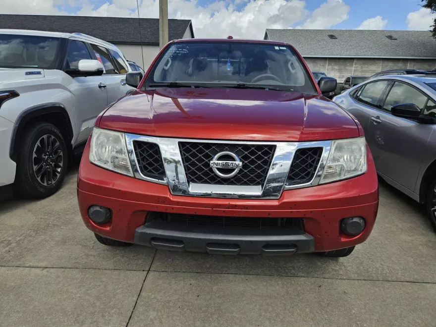 2017 Nissan Frontier SV photo 1