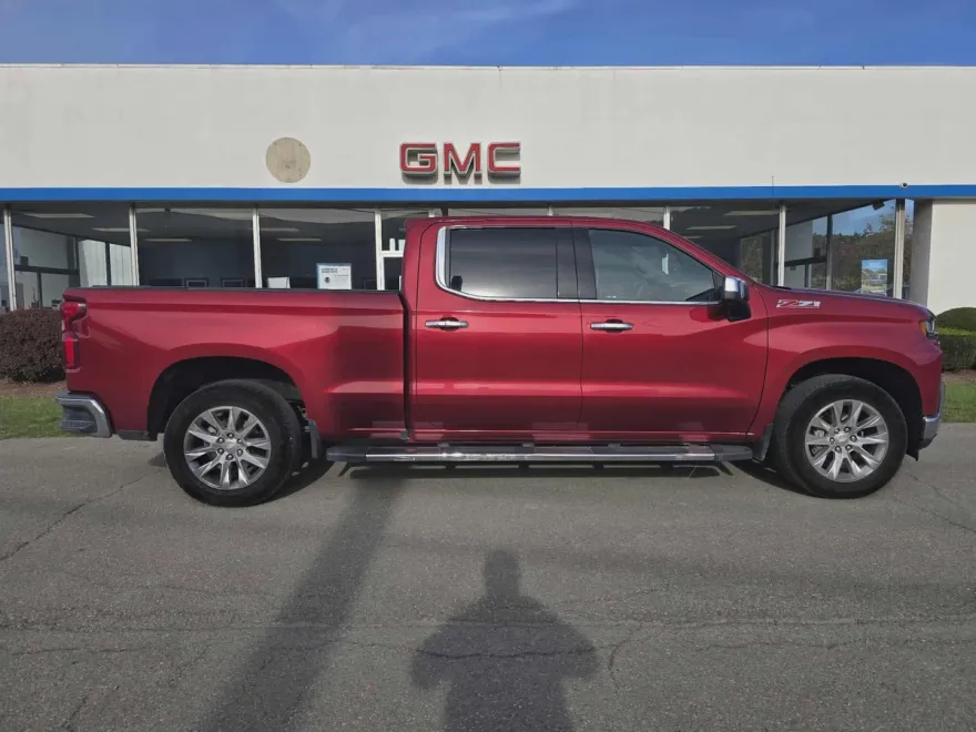 2019 Chevrolet Silverado 1500 LTZ photo 1