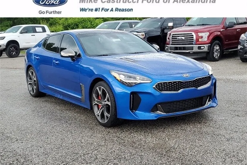 2018 Kia Stinger GT2 photo 1