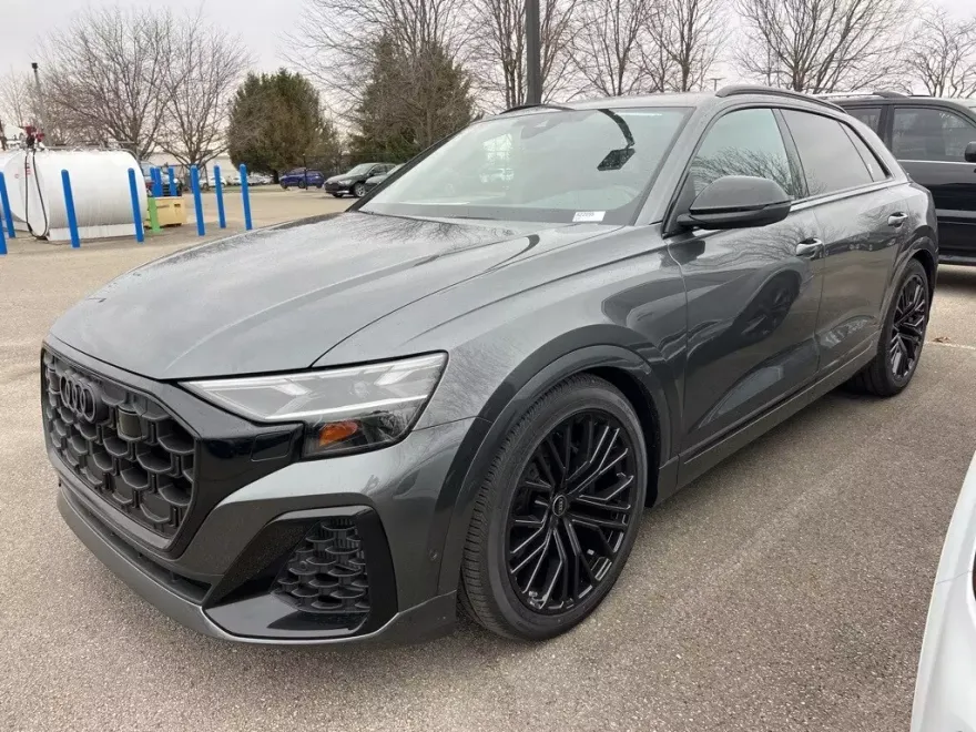 2025 Audi SQ8 Premium Plus photo 1