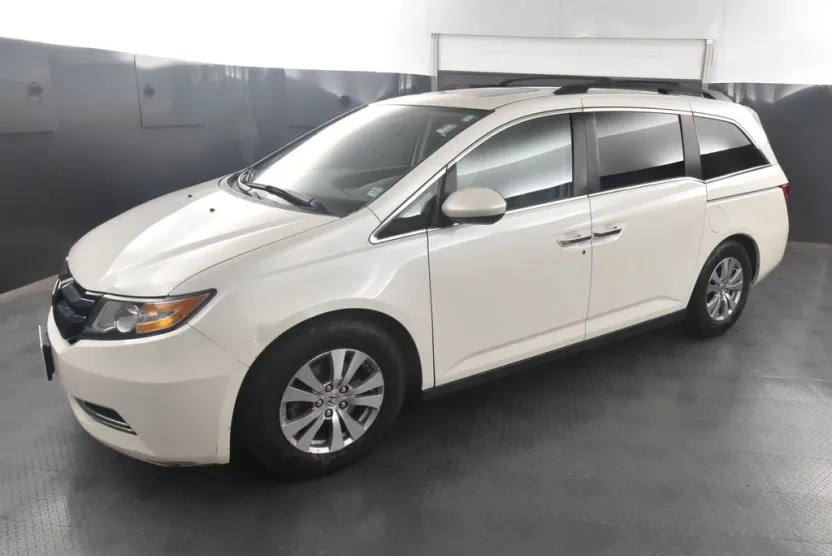 2015 Honda Odyssey EX-L photo 1